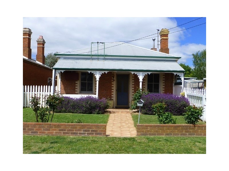 10 Logan Street, South Bathurst NSW 2795