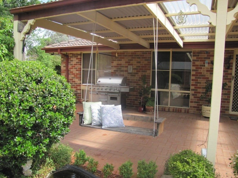 8 Church Street, Perthville NSW 2795