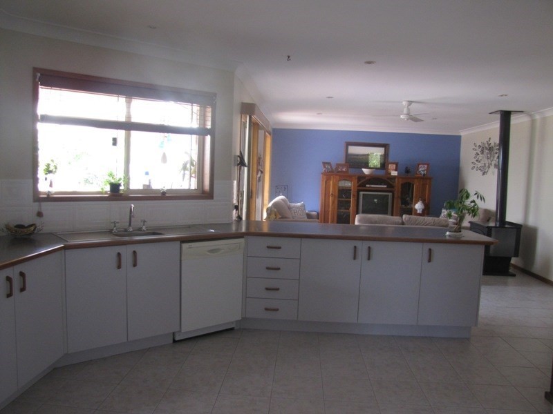 8 Church Street, Perthville NSW 2795