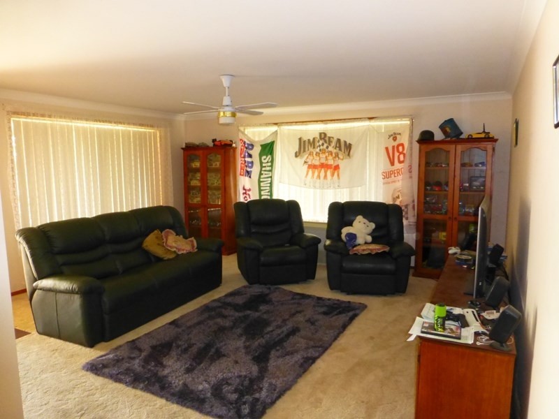 16 Dees Close, Gormans Hill NSW 2795