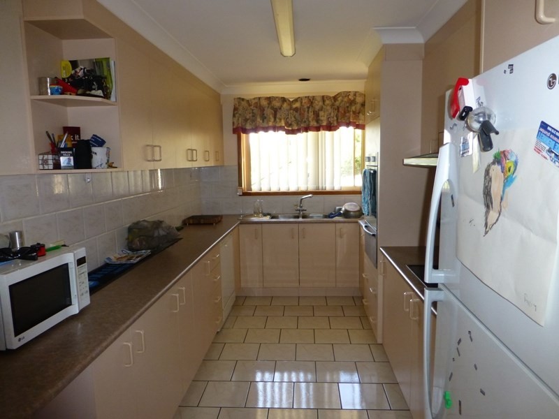 16 Dees Close, Gormans Hill NSW 2795