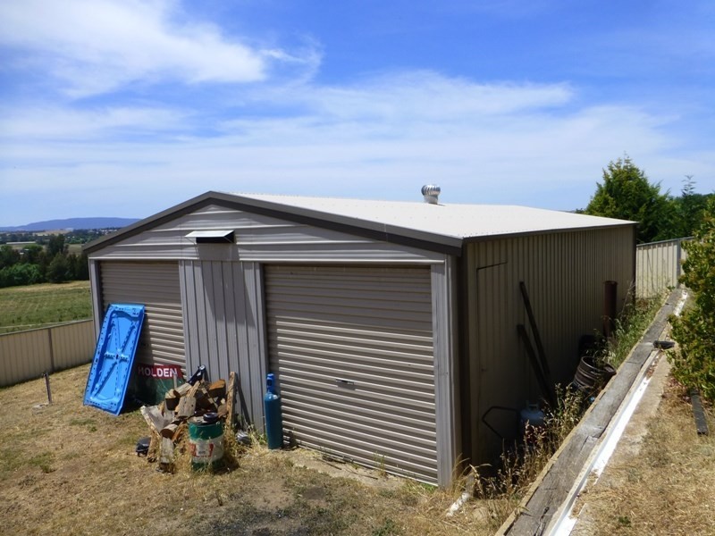 16 Dees Close, Gormans Hill NSW 2795