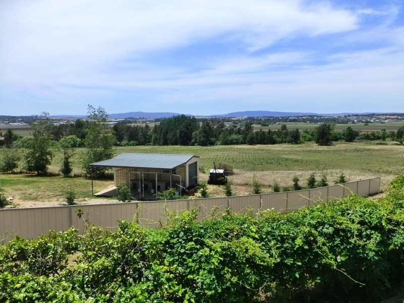 16 Dees Close, Gormans Hill NSW 2795