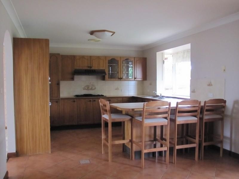 8 Beavis Place, Bathurst NSW 2795