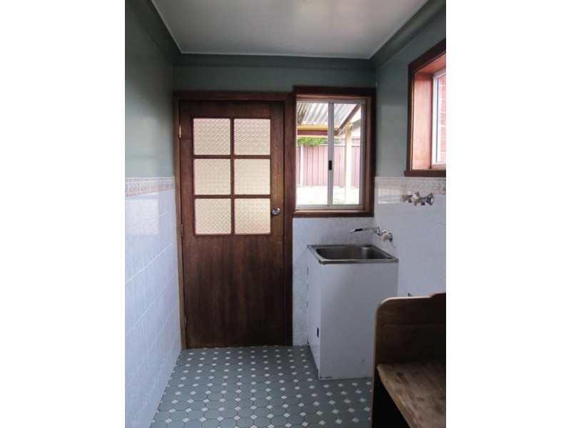 8 Beavis Place, Bathurst NSW 2795