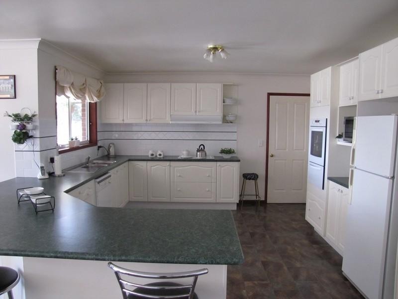 4 Cherrywood Crescent, Llanarth NSW 2795