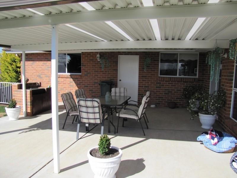 4 Cherrywood Crescent, Llanarth NSW 2795