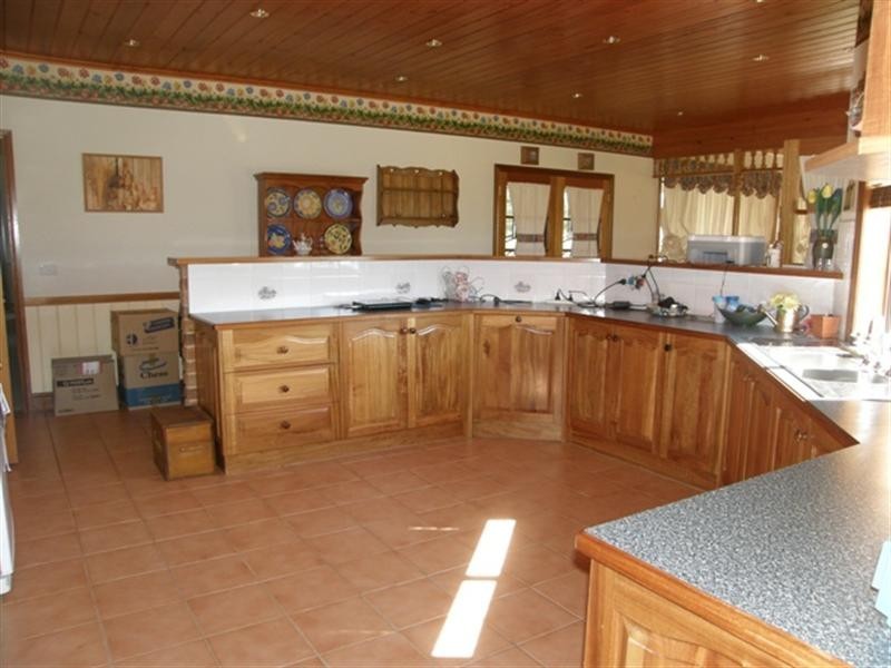 Laffing Waters NSW 2795