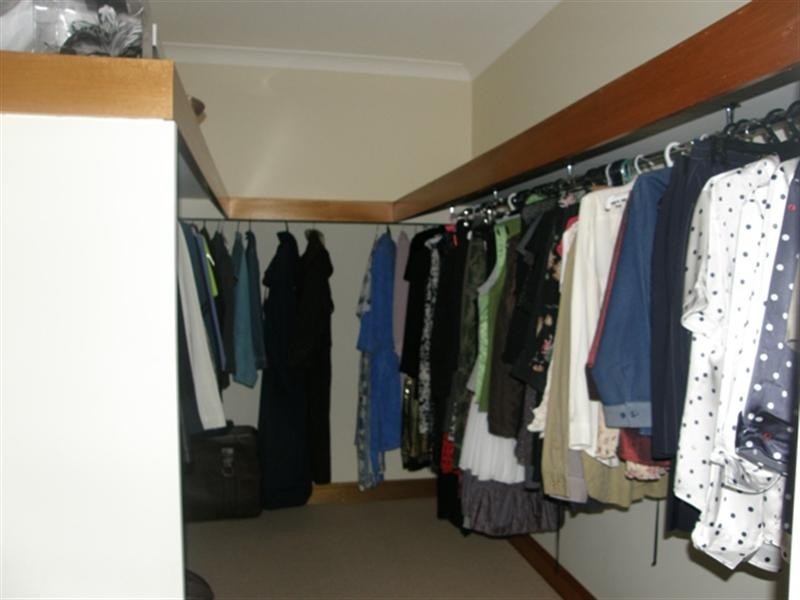 Laffing Waters NSW 2795