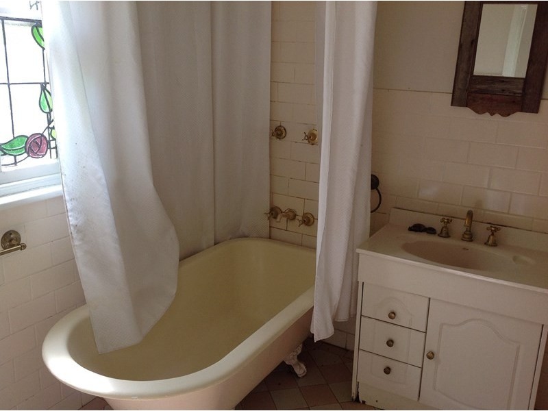 193 PIPER Street, Bathurst NSW 2795