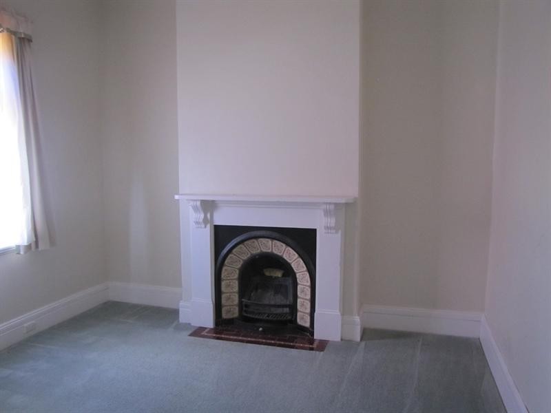 86 ROCKET Street, Bathurst NSW 2795