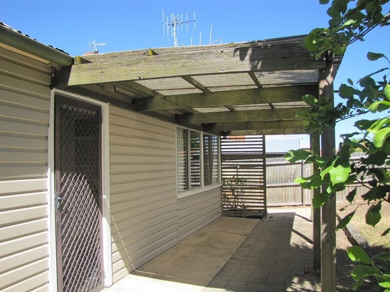 142 LAMBERT Street, Bathurst NSW 2795