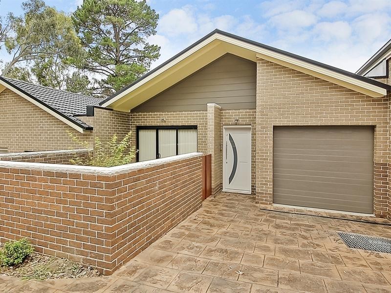 2/2 Cook Street, Baulkham Hills NSW 2153