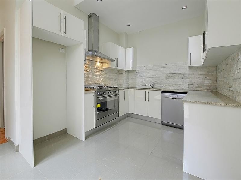 2/2 Cook Street, Baulkham Hills NSW 2153