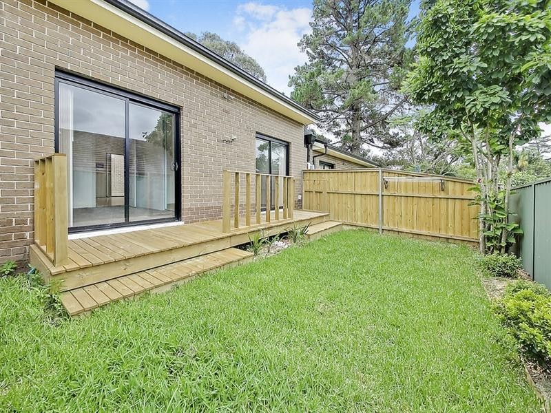 2/2 Cook Street, Baulkham Hills NSW 2153