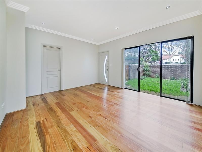 2/2 Cook Street, Baulkham Hills NSW 2153