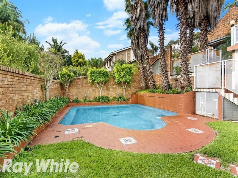 16 Castlewood Drive, Castle Hill NSW 2154