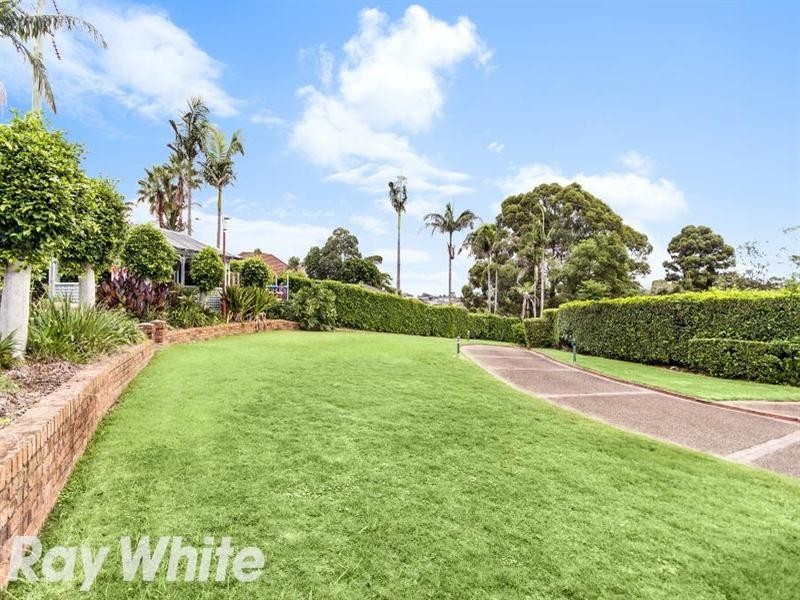 16 Castlewood Drive, Castle Hill NSW 2154