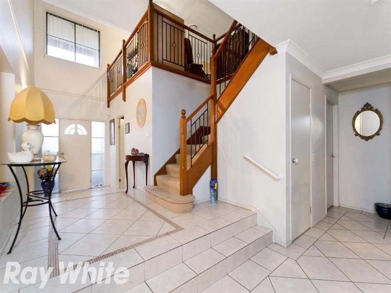 34 Brampton Drive, Beaumont Hills NSW 2155
