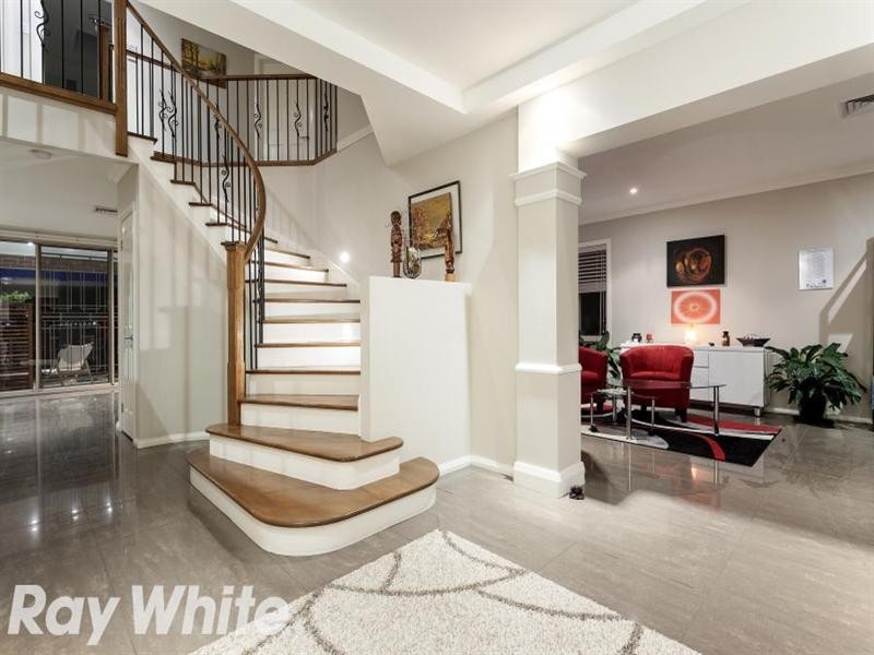 27 Fairmont Avenue, Baulkham Hills NSW 2153