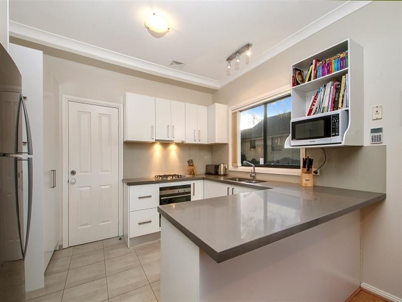 3/4 Kenneth Avenue, Baulkham Hills NSW 2153