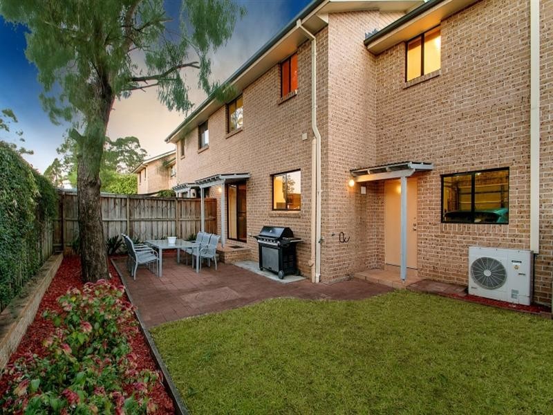 3/4 Kenneth Avenue, Baulkham Hills NSW 2153