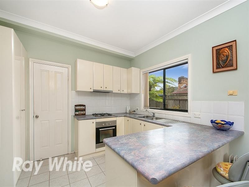 1/4 Kenneth Avenue, Baulkham Hills NSW 2153