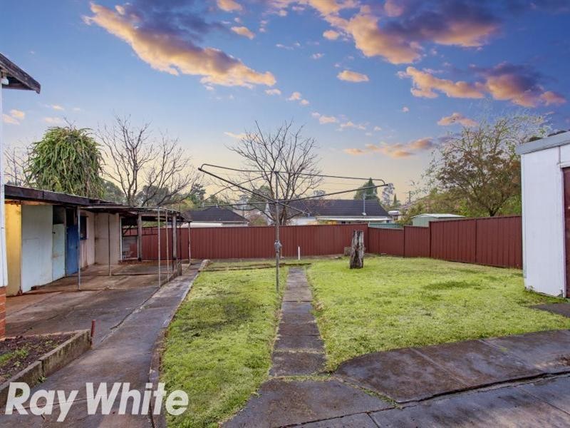 43 Hayes Road, Seven Hills NSW 2147