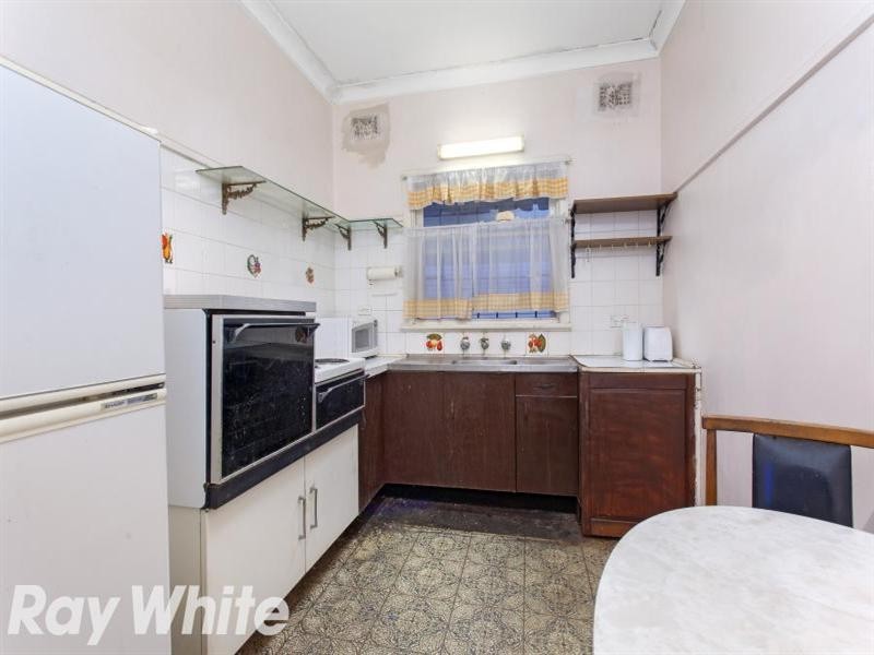 43 Hayes Road, Seven Hills NSW 2147