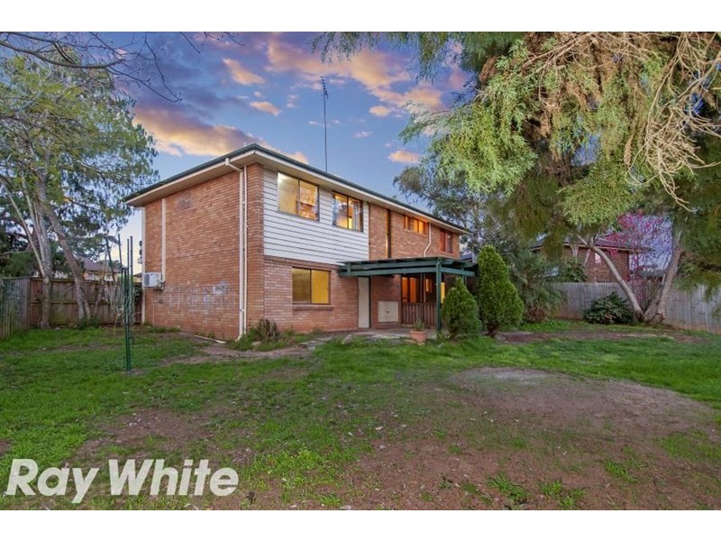 33 Joseph Banks Drive, Kings Langley NSW 2147