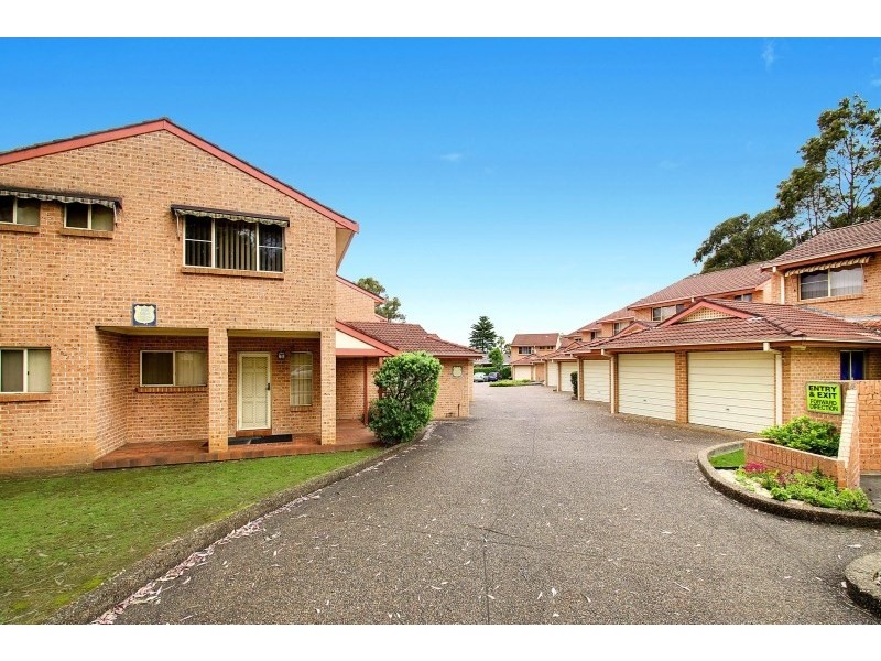 2/235-241 Windsor Road, Northmead NSW 2152