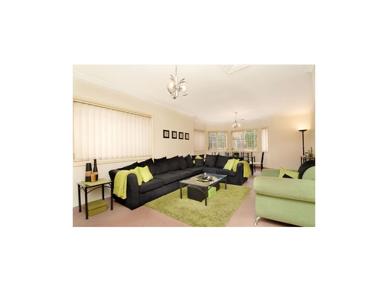 5a Richardson Place, Bella Vista NSW 2153