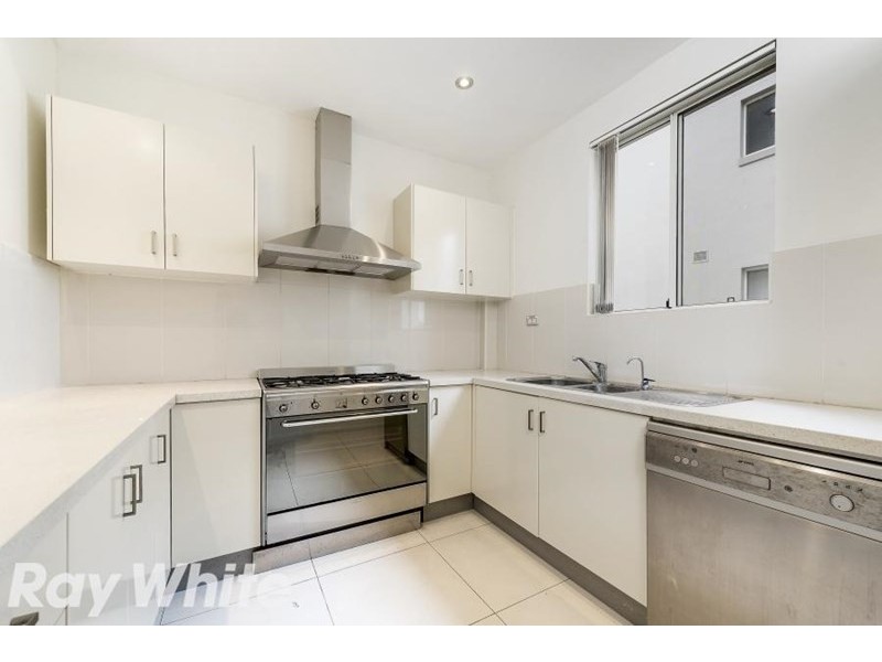 4/40 Dobson Crescent, Baulkham Hills NSW 2153