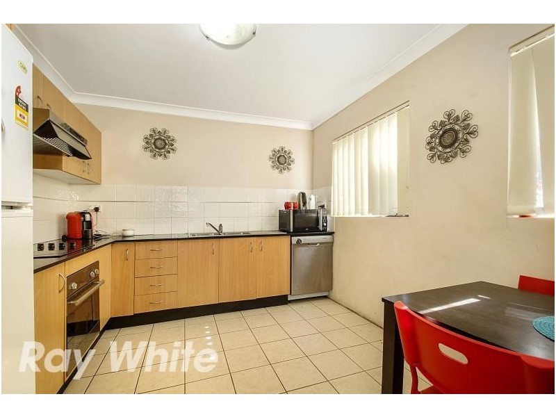 10/241 Old Windsor Road, Old Toongabbie NSW 2146