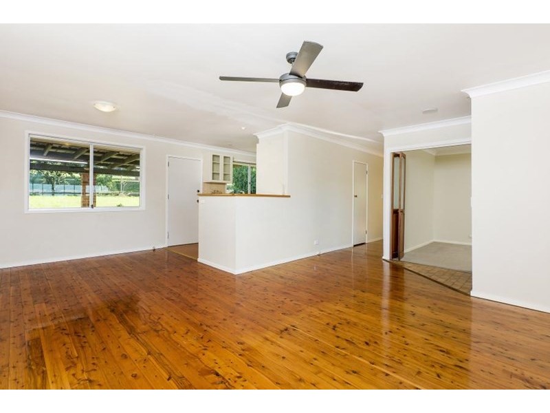 8 Bogan Avenue, Baulkham Hills NSW 2153