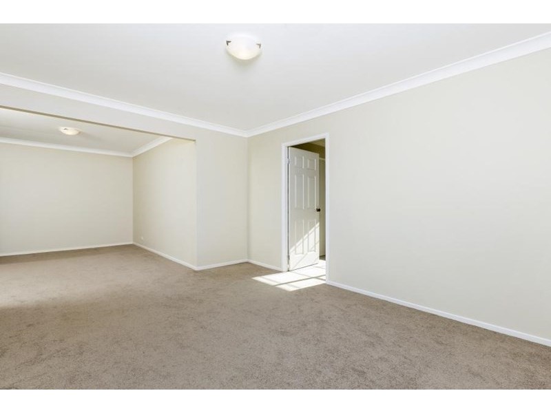 8 Bogan Avenue, Baulkham Hills NSW 2153