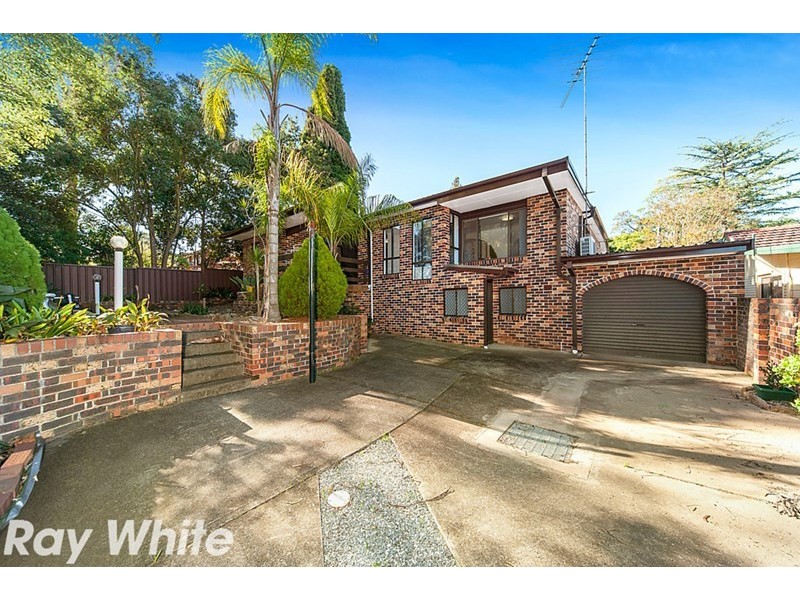 33 Dobson Crescent, Baulkham Hills NSW 2153