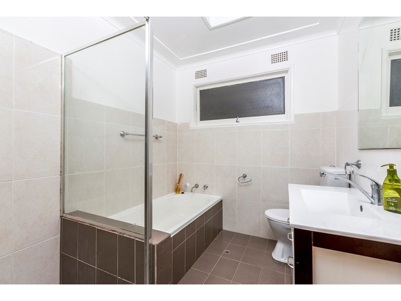 1 Baker Crescent, Baulkham Hills NSW 2153