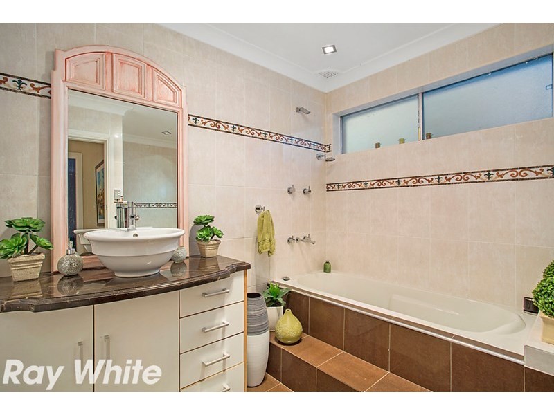 6 Berwin Place, Baulkham Hills NSW 2153