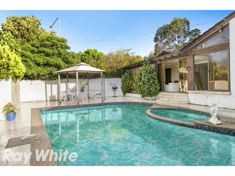 1 Cropley Drive, Baulkham Hills NSW 2153