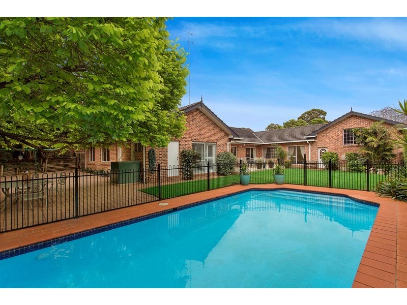 8 Lynwood Place, Castle Hill NSW 2154