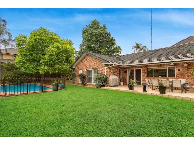 8 Lynwood Place, Castle Hill NSW 2154