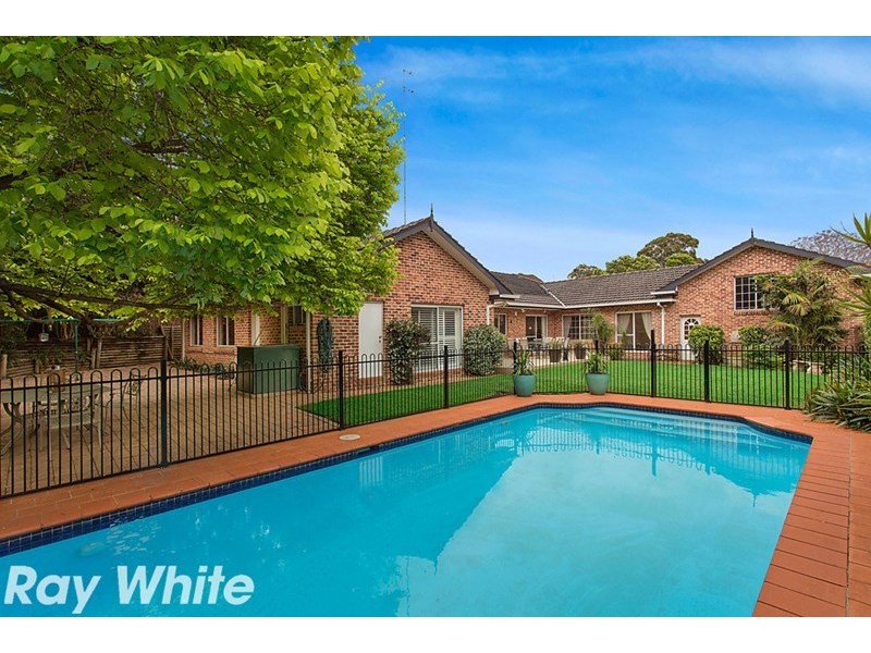 8 Lynwood Place, Castle Hill NSW 2154