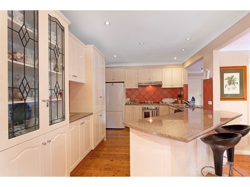 6 Berwin Place, Baulkham Hills NSW 2153