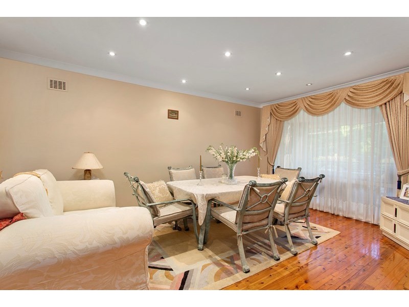 6 Berwin Place, Baulkham Hills NSW 2153