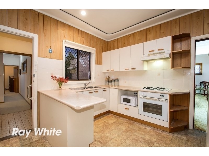 11 Moir Avenue, Northmead NSW 2152