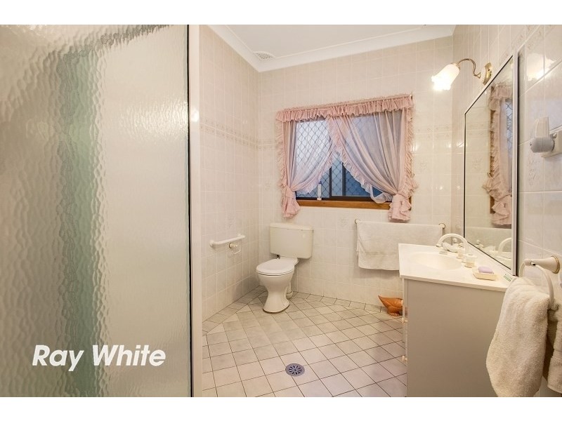 11 Moir Avenue, Northmead NSW 2152