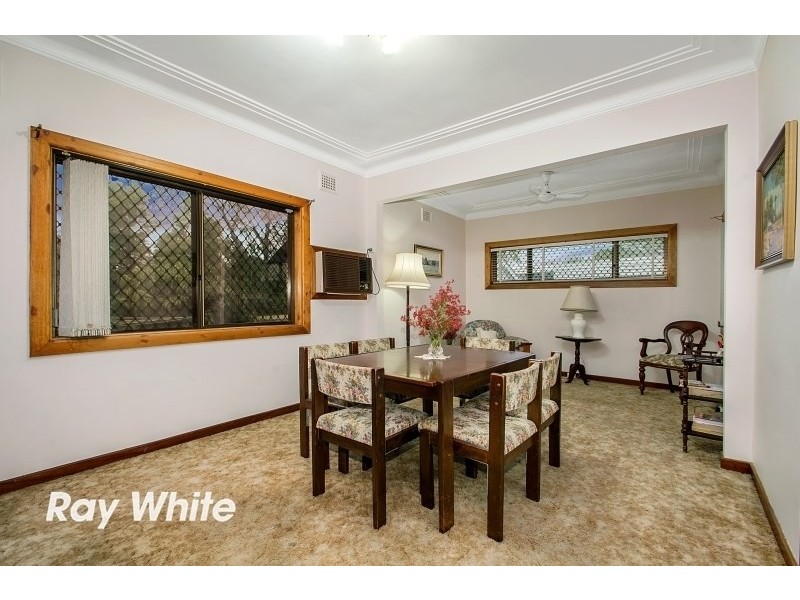 11 Moir Avenue, Northmead NSW 2152