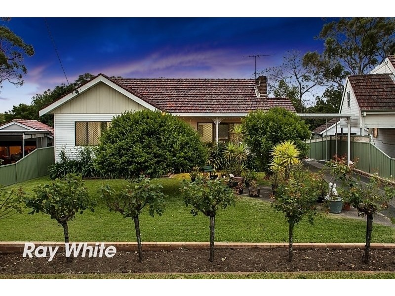 11 Moir Avenue, Northmead NSW 2152