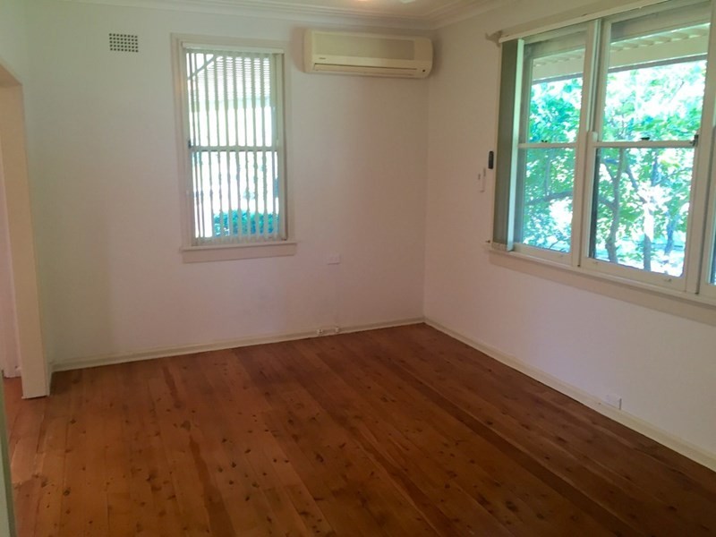 31 Gilmore Road, Lalor Park NSW 2147